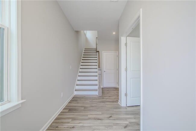 Photo - 147 Harlow Cir