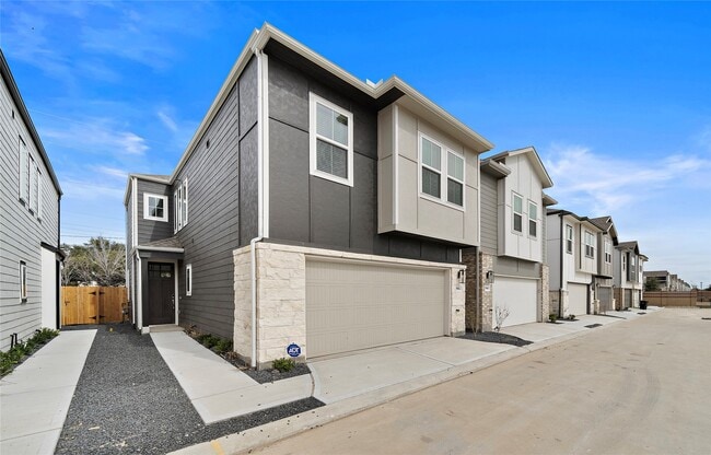 Photo - 9912 Storehouse Dr