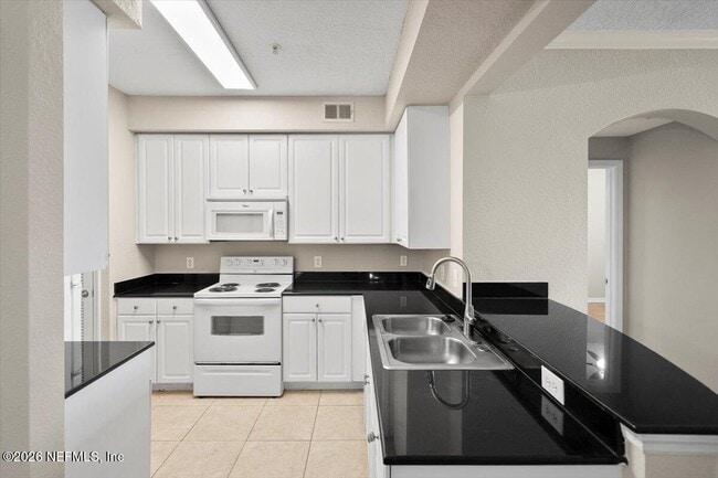 Photo - 8539 Gate Pkwy W Unit 9111