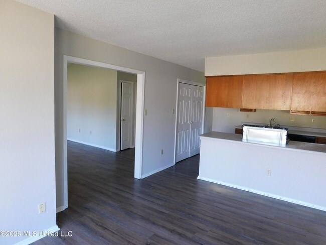 Photo - 5840 Waverly Dr