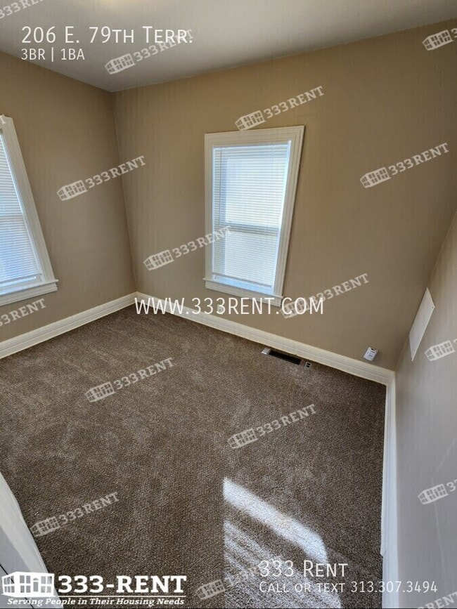 Photo - 206 E 79th Ter