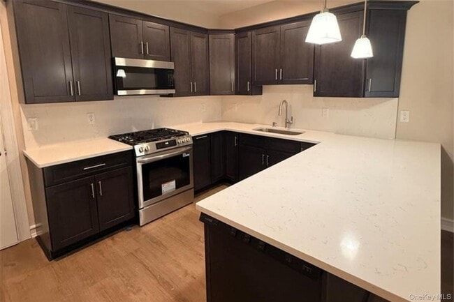 Photo - 122 Greenwich Ave Unit 203