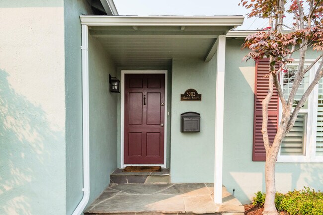 Photo - 3902 Donner St