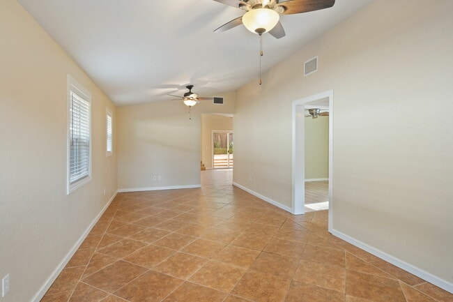 Photo - 824 Prince Ave