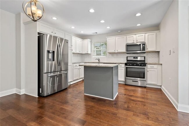 Photo - 2952 Palm Dr