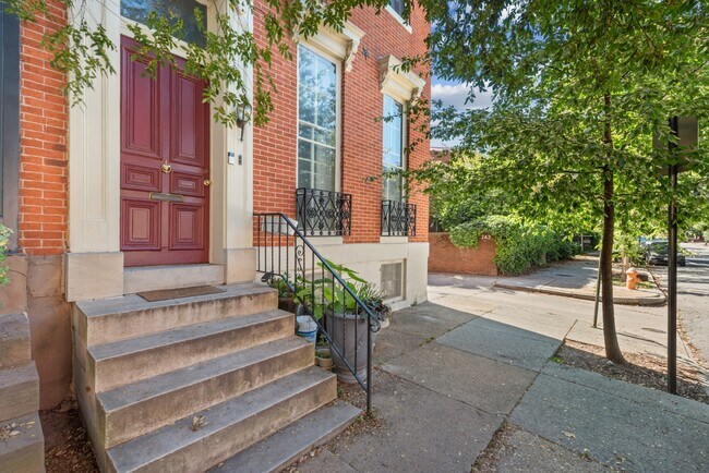 Photo - 239 W Lafayette Ave