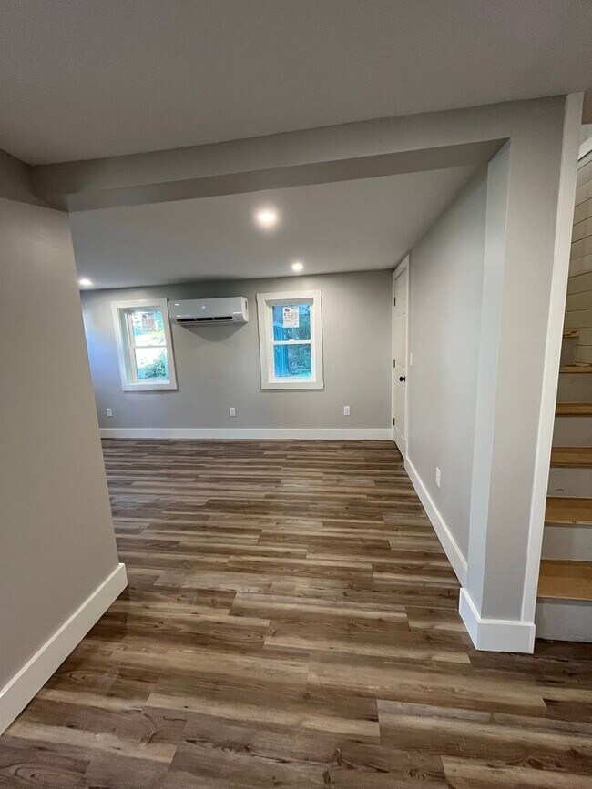 Photo - Beautifully Remodeled 4-Bedroom, 2-Bath Ho...