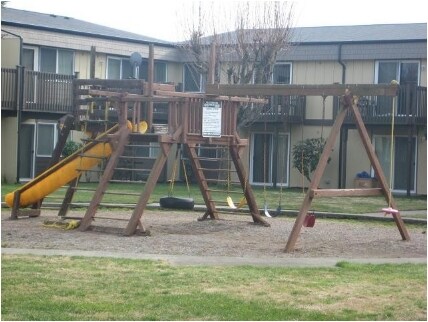 Play Area - Castellan West Apartments