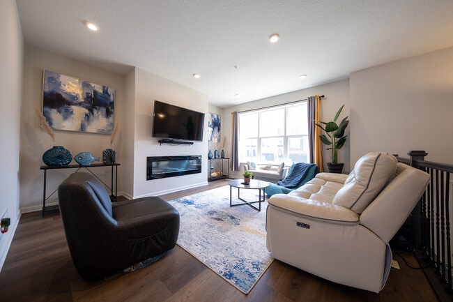 Photo - 6548 Joliet Ave S