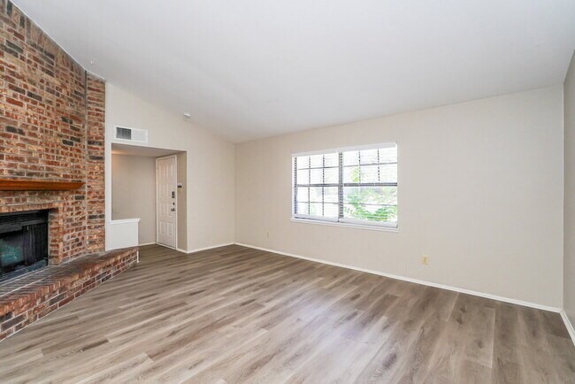Photo - 3913 Horizon Pl