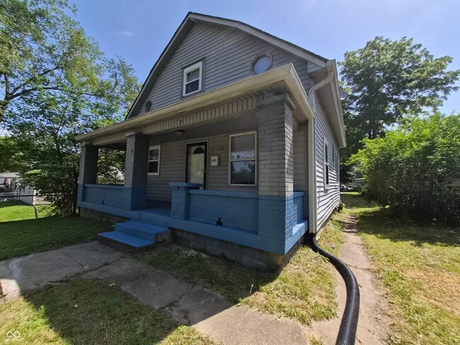 Photo - 2755 N Dearborn St