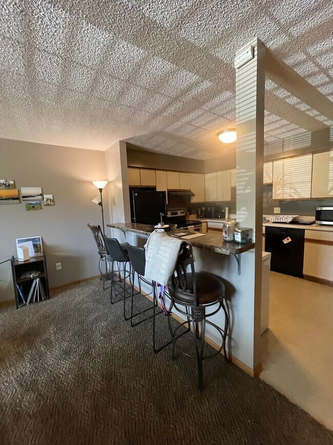 Photo - Great Townhome! Close to Campus!