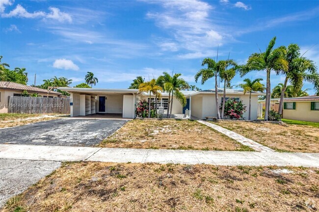 Building Photo - 261 NE 28th Rd Rental