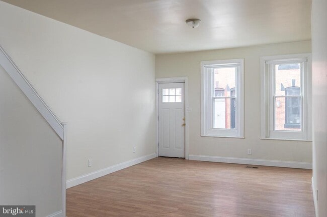 Photo - 1451 N Newkirk St