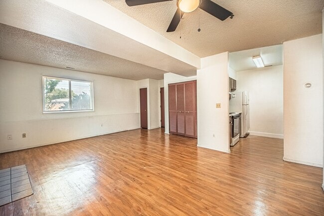 Building Photo - 1765 Zebulon Dr Unit 1765 Zebulon Dr - D