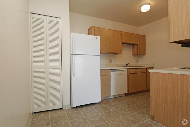 Photo - Mountain Steppes Apartments