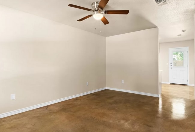 Photo - 1015 N 10th St Unidad B