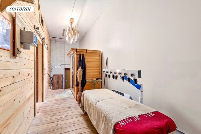 Photo - 510 Flatbush Ave