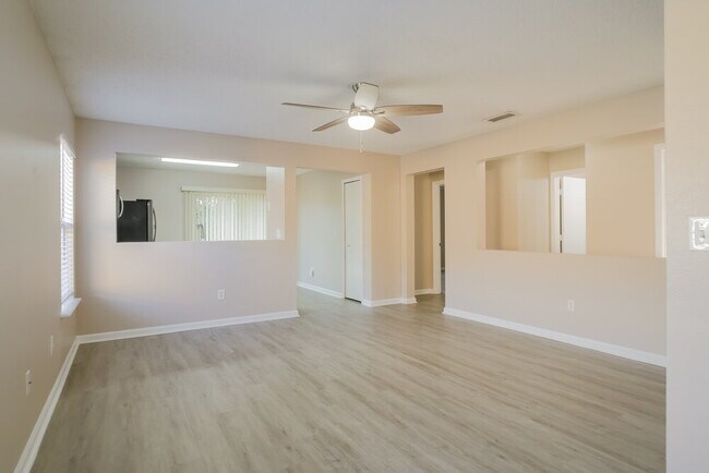 Photo - 708 Wynfield Cir