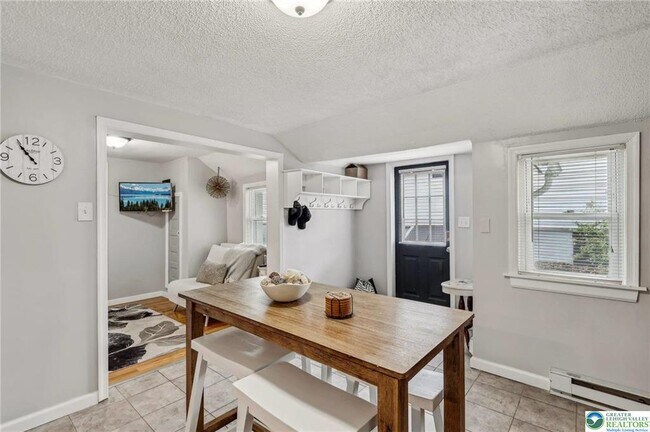 Photo - 3203 Washington St