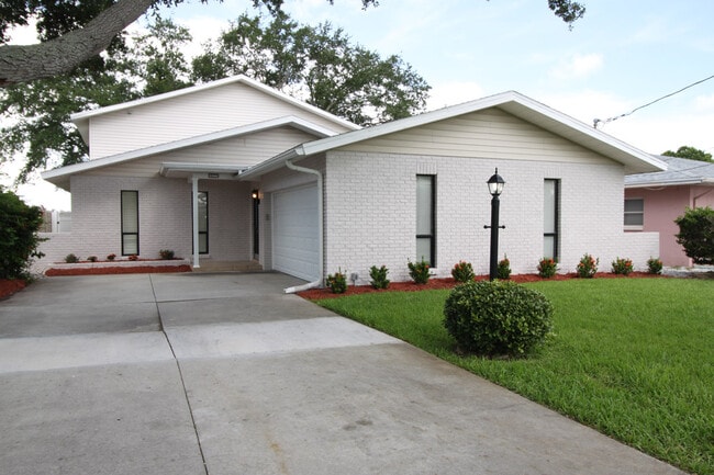 Photo - 517 20th Ave House