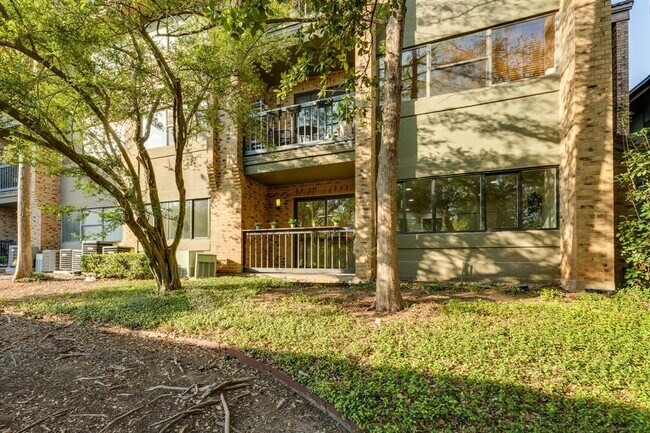 Photo - 8888 Tallwood Dr Unit 2102