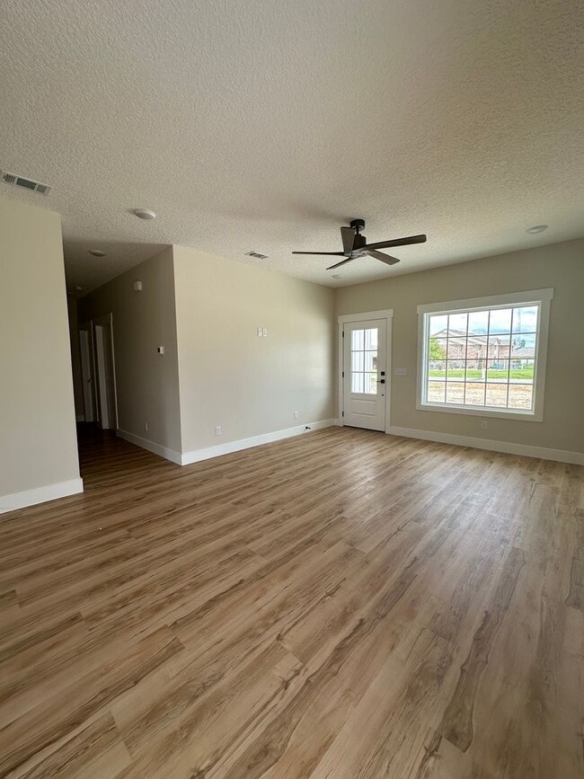 Photo - 3 Bed 2 Bath House