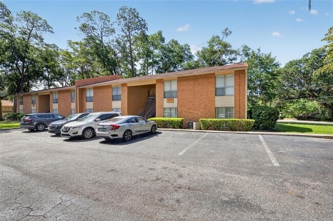 Building Photo - 1810 NW 23rd Blvd Unit 201