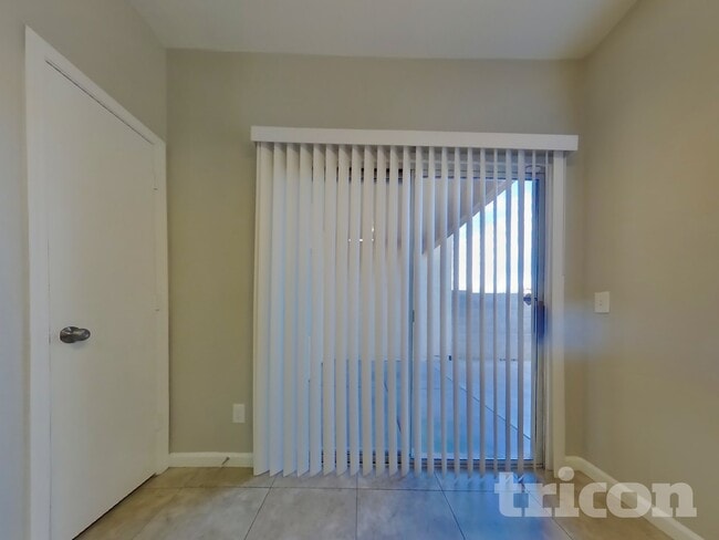 Photo - 625 N Hamilton St