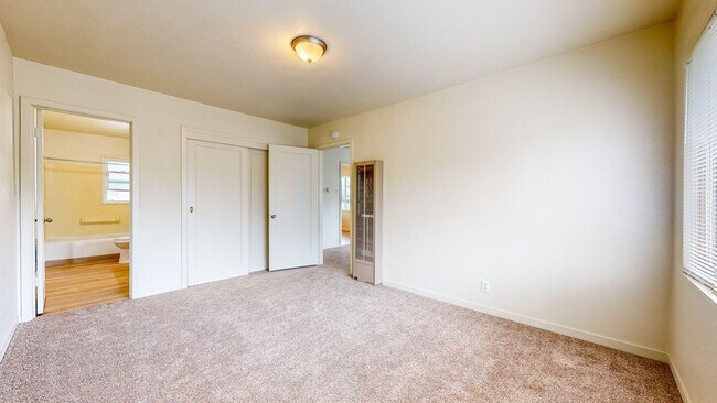 4940-4942 Sonoma Highway