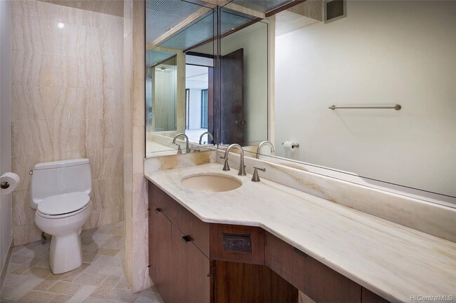 Photo - Esplanade on the water