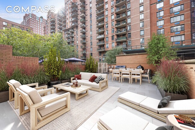 Photo - 340 Albany St