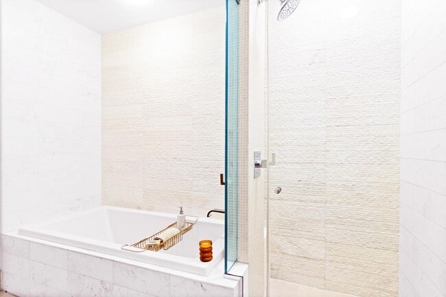 Photo - 77 Hudson St Unit 3711