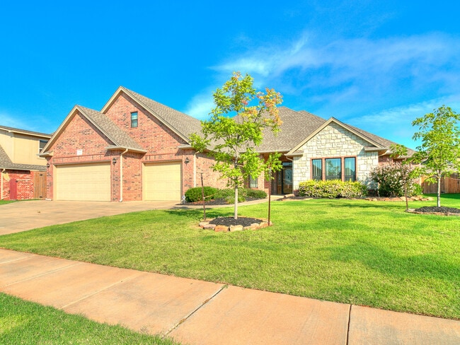 Building Photo - Regency Pointe Addition- Community Pool- 3... Rental