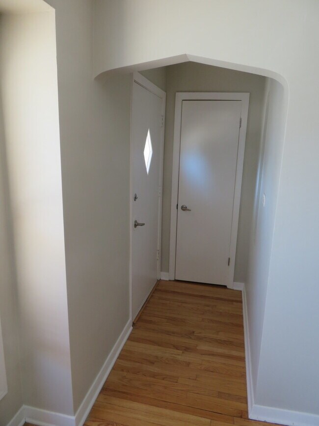 Photo - 6948 W Wellington Ave