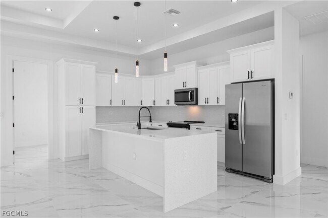 Photo - 719 Fullerton Ave S