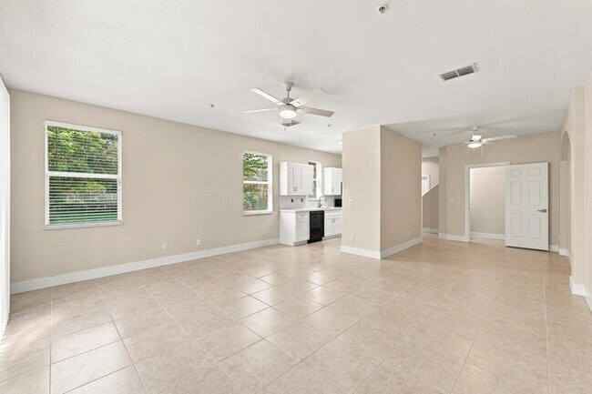 Photo - 813 Pipers Cay Dr