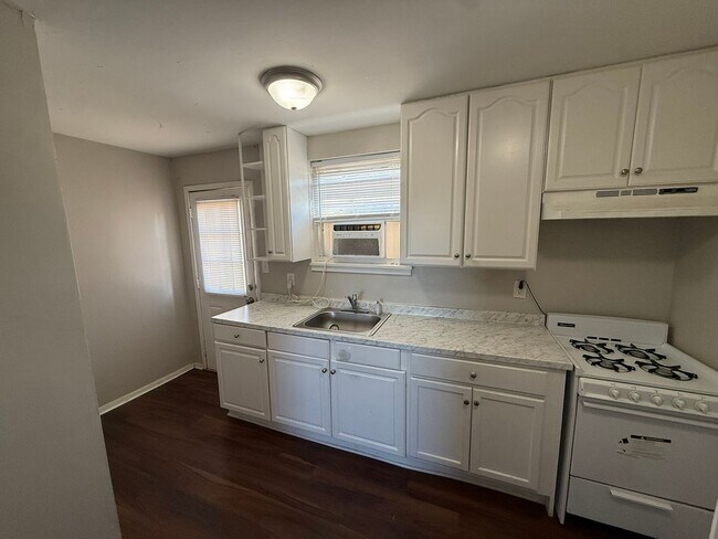 Photo - 1705 Lamb Ave Unit A