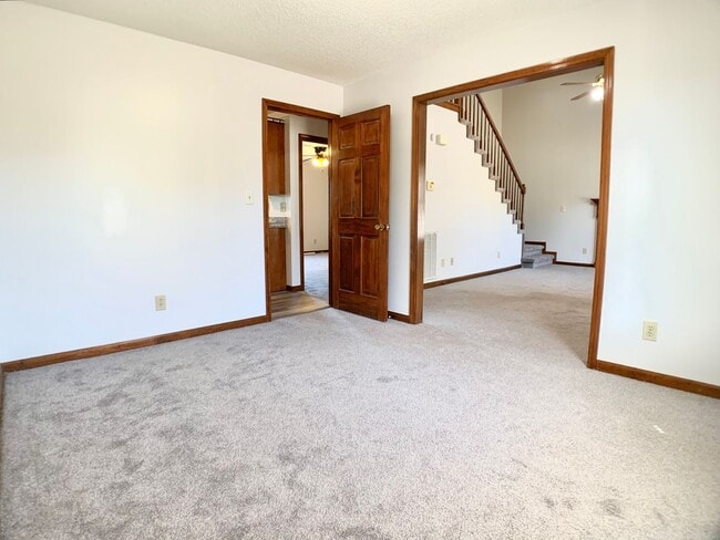 Photo - 501 Eysian Rd