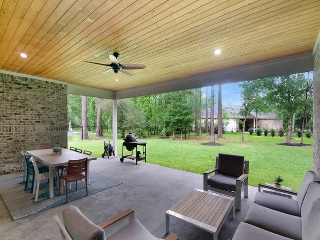 Building Photo - 12118 S Tara Plantation Dr