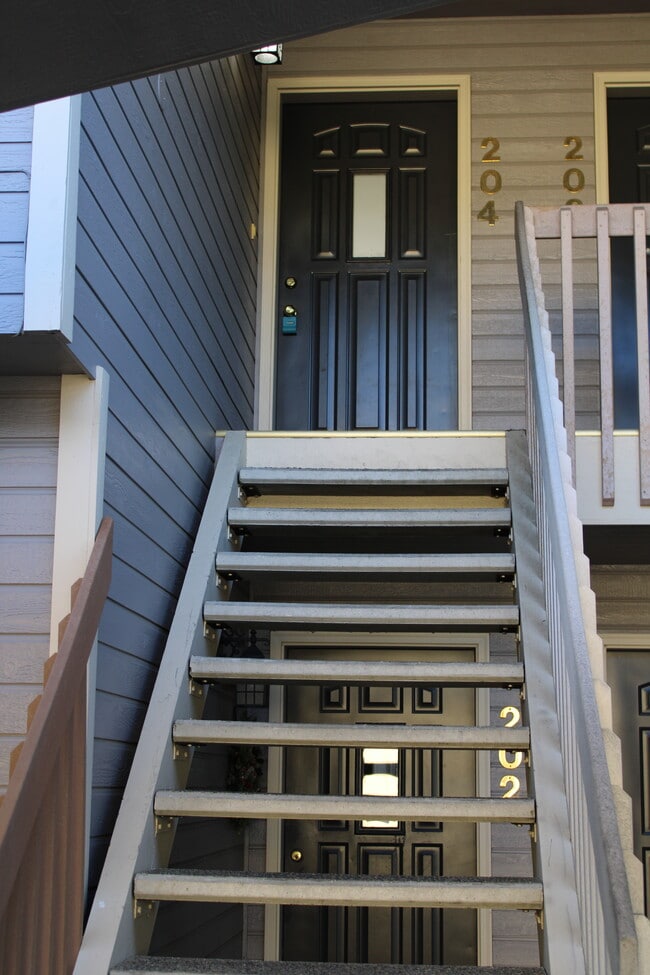 Photo - 1315 N Western Ave Condo Unit 204