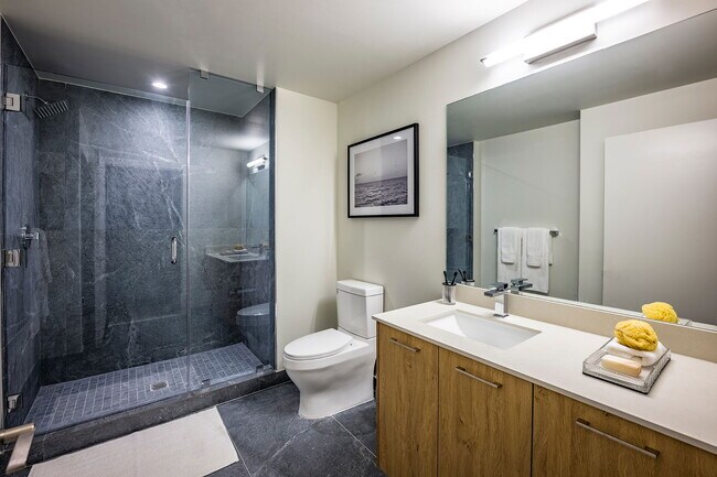 Photo - 286 NW 29th St Unidad 05301