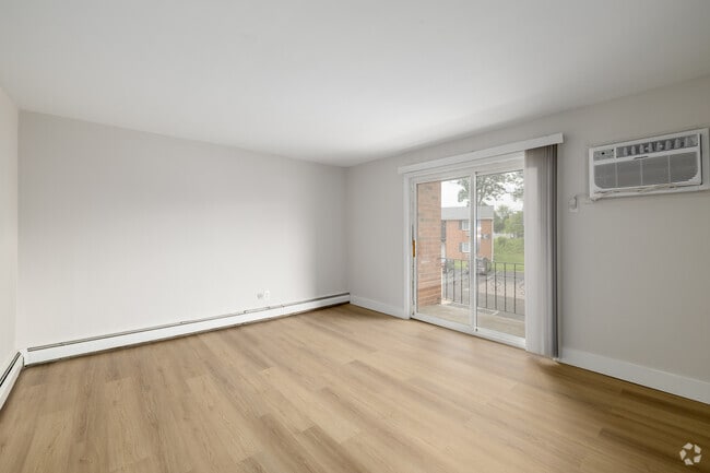 2BR,1BA - 900SF - Living Room - Livingstone Apartment Homes