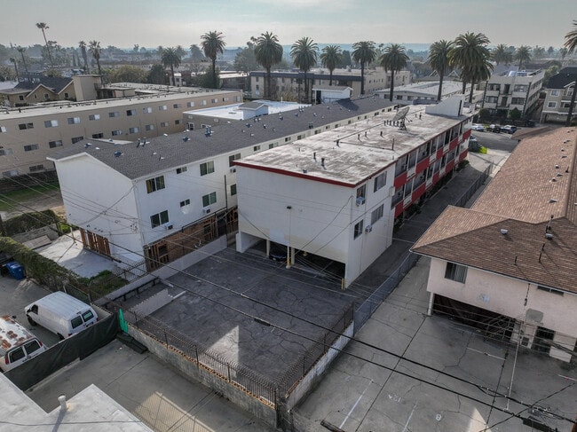Building Photo - 2811 Menlo Ave Rental