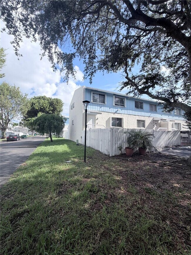22201 SW 103rd Ave