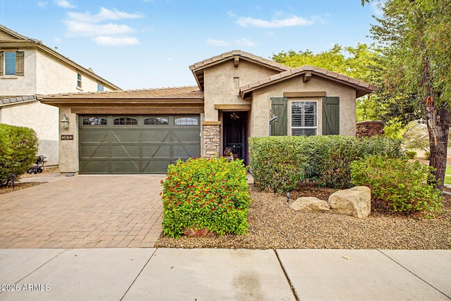 Building Photo - 3432 E Strawberry Dr
