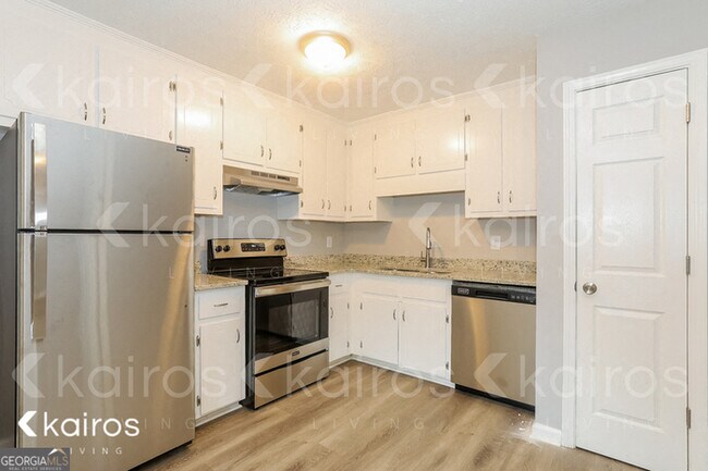 Photo - 415 Deer Park Dr