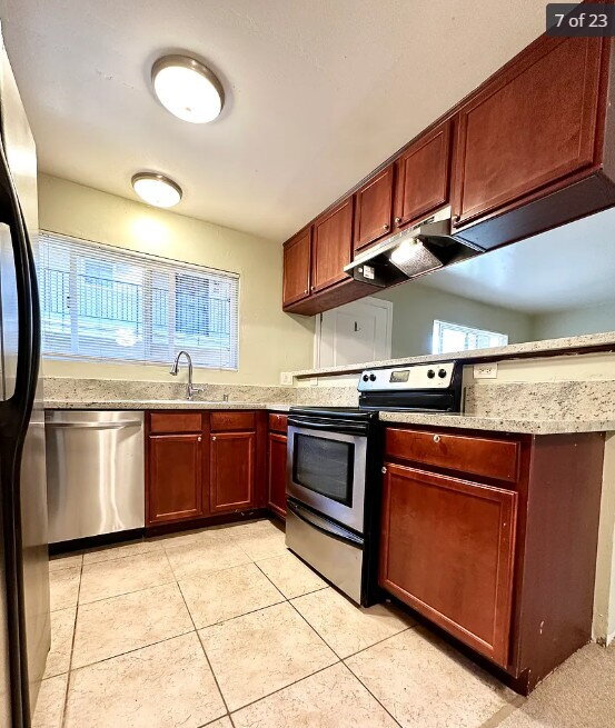 Photo - 2 bed 1 bath Beautiful 1st floor unit Unit 5