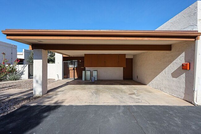 Photo - Amazing 3beds/2baths Townhome in Tempe!