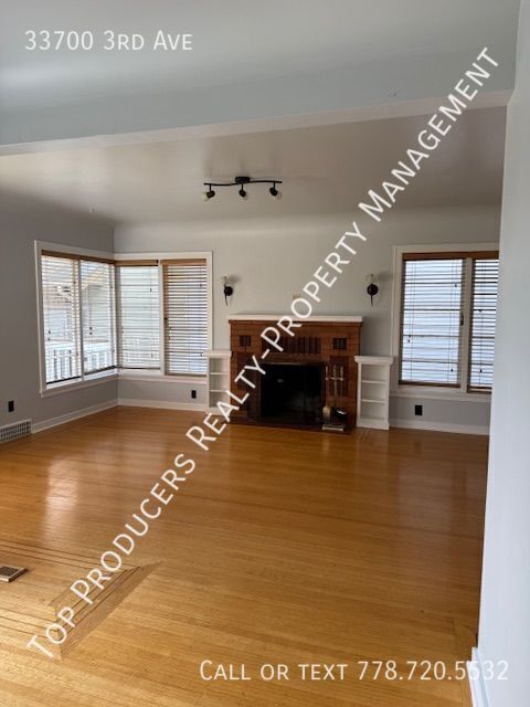 Photo - Heritage House